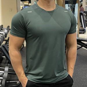 Summer Running Gym Men Shirt short Sleeve Tees elastic Tight fit Sports training Fitness Quick dry spandex Ice silk T Shirt